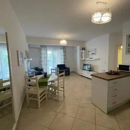 Relax Apts 1 * Saranda