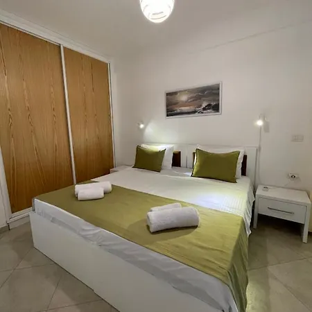 Relax Apts 1 דירה